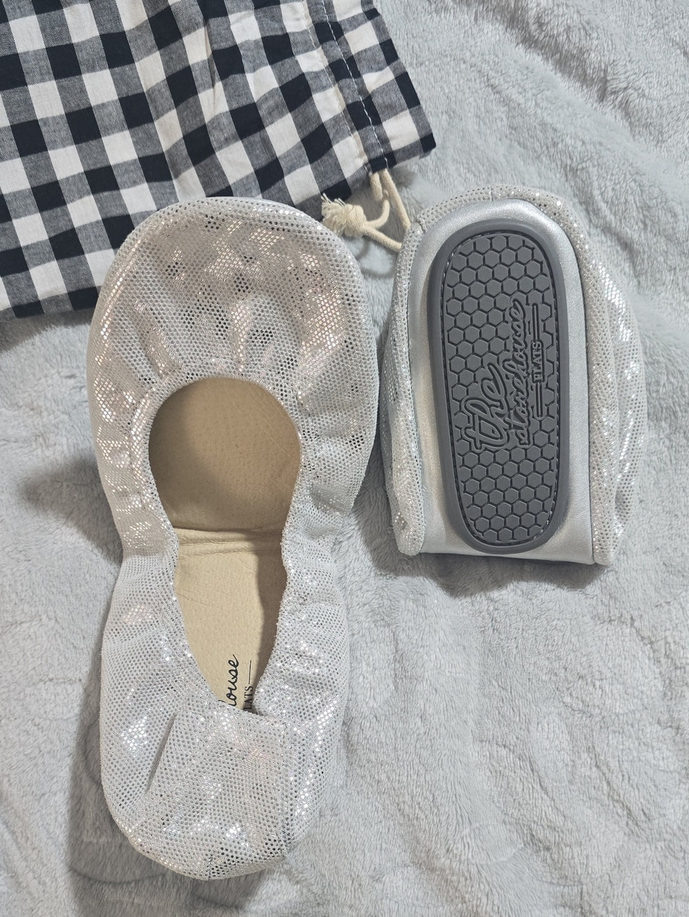 Foldable Silver Ballet Flats for Women - Packable Comfort